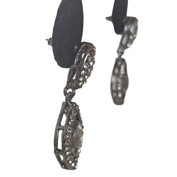 Black Teardrop Small Earring - Picture 3 of 5